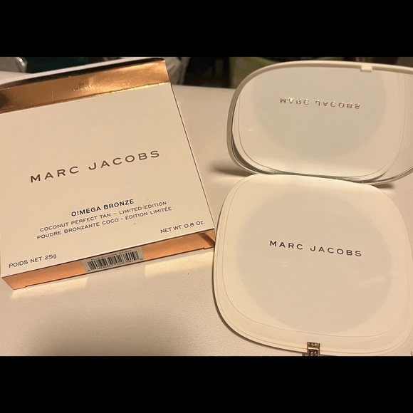 Bronzer - Picture 2 of 3